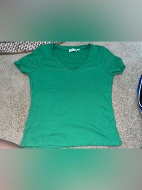 Cyrus Green Ribbed Tee sz large